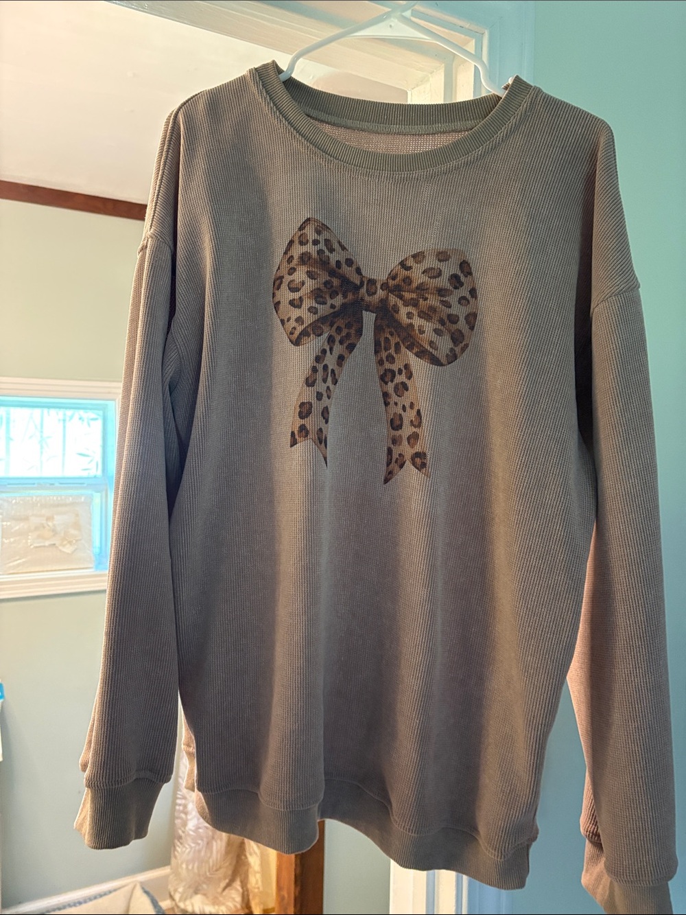 Women’s Crewneck Sweater with Leopard Bow Graphic - Tan - Picture 3 of 5